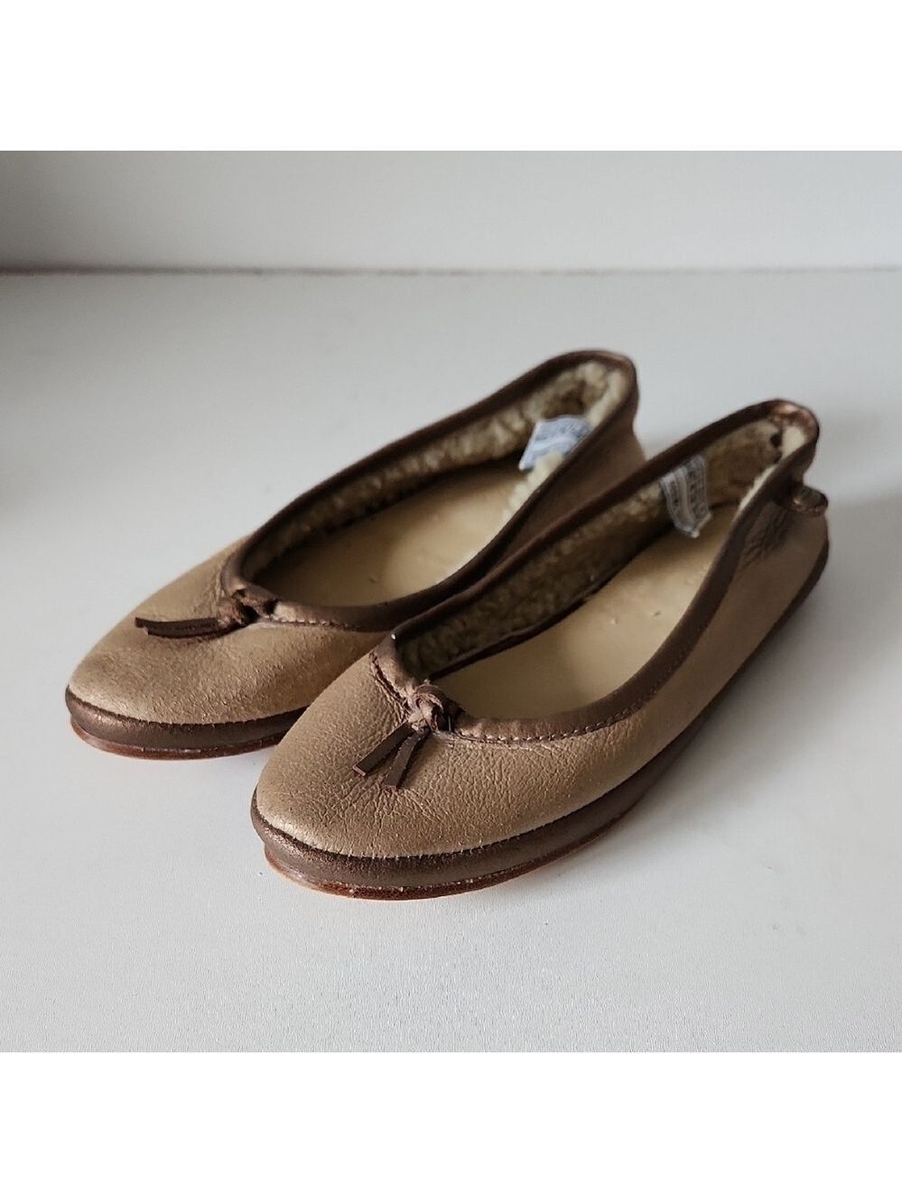 UGG | 1682 Antoinette Ballet Flat Shearling Lining Flats Shoes Beige Brown Sz 6